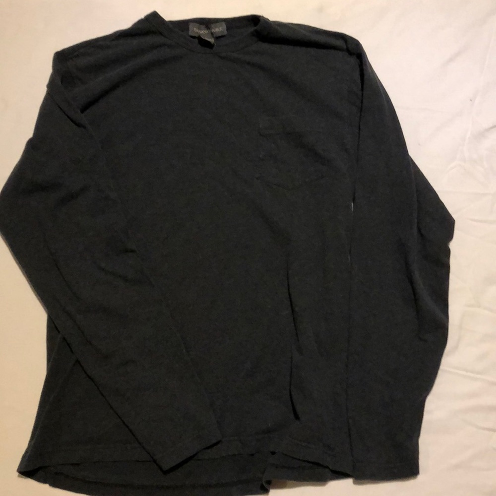 Banana Republic fitted crew L great condition.  Very soft t-shirt fabric.